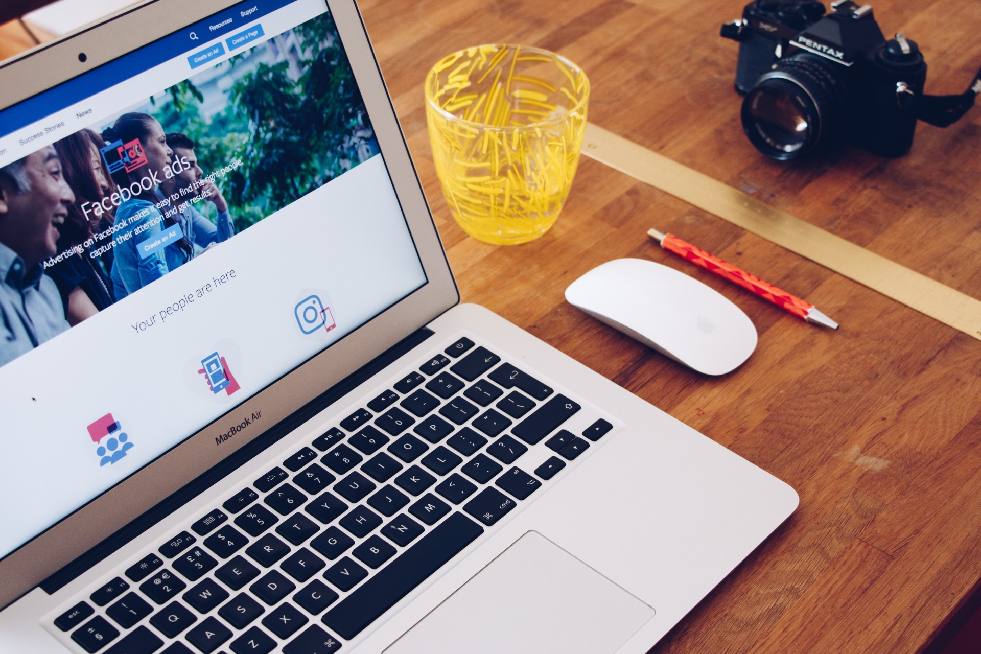 Návod: Jak změnit reklamy na Facebooku